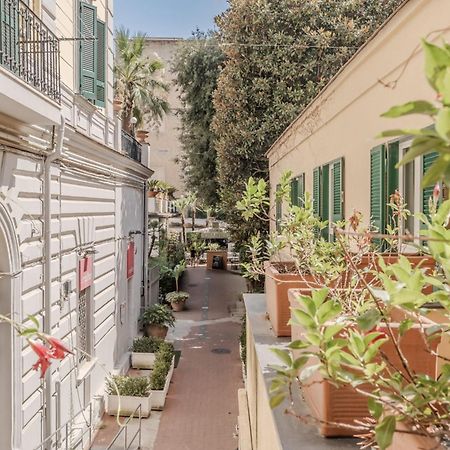 Hotiday Room Collection - Napoli Residenza Scarlatti Εξωτερικό φωτογραφία