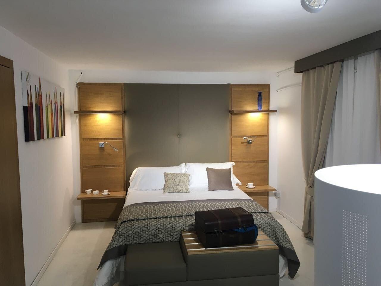 Hotiday Room Collection - Napoli Residenza Scarlatti Εξωτερικό φωτογραφία