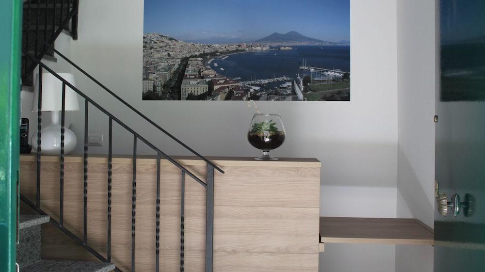 Hotiday Room Collection - Napoli Residenza Scarlatti Εξωτερικό φωτογραφία