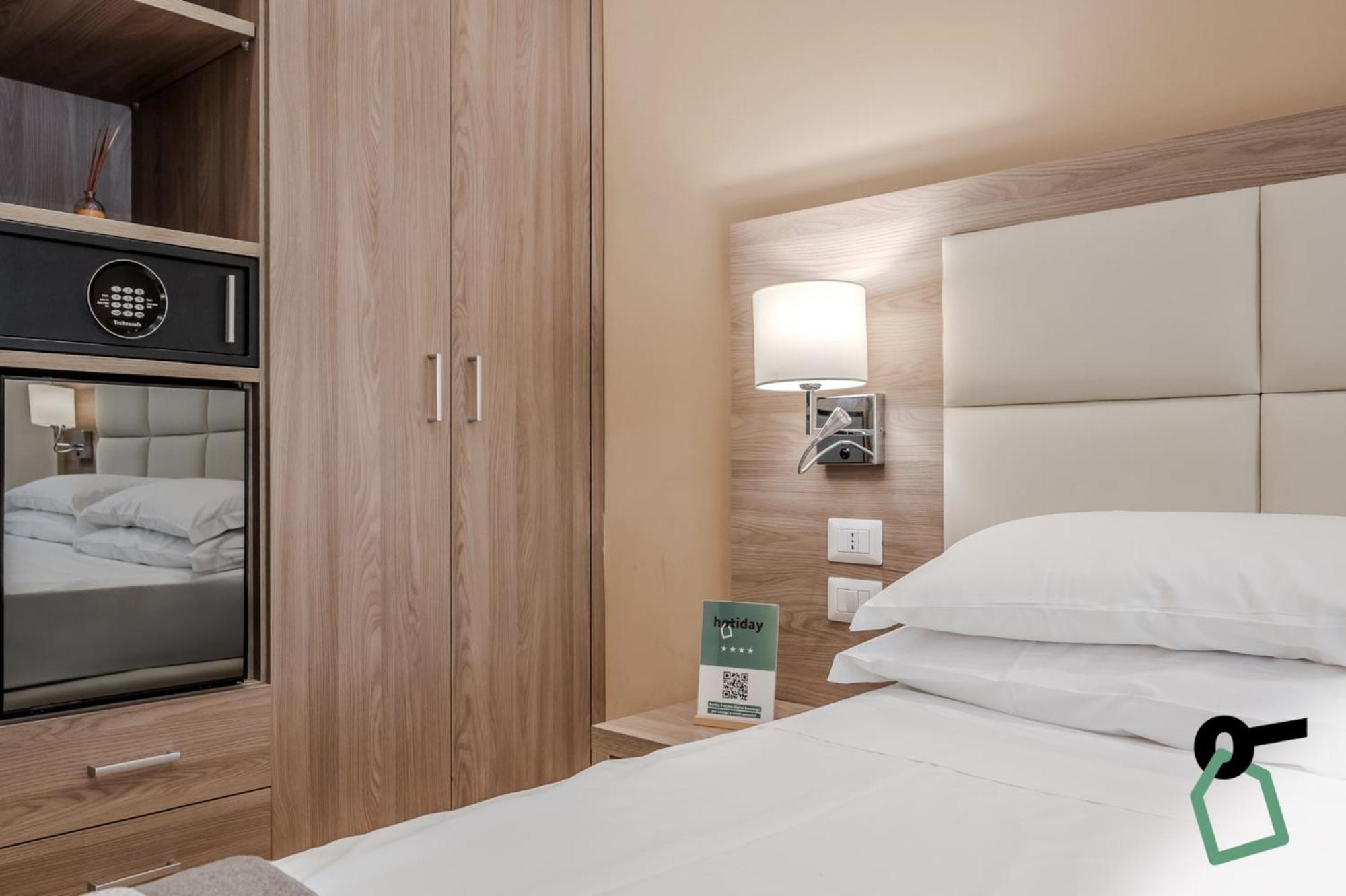 Hotiday Room Collection - Napoli Residenza Scarlatti Εξωτερικό φωτογραφία