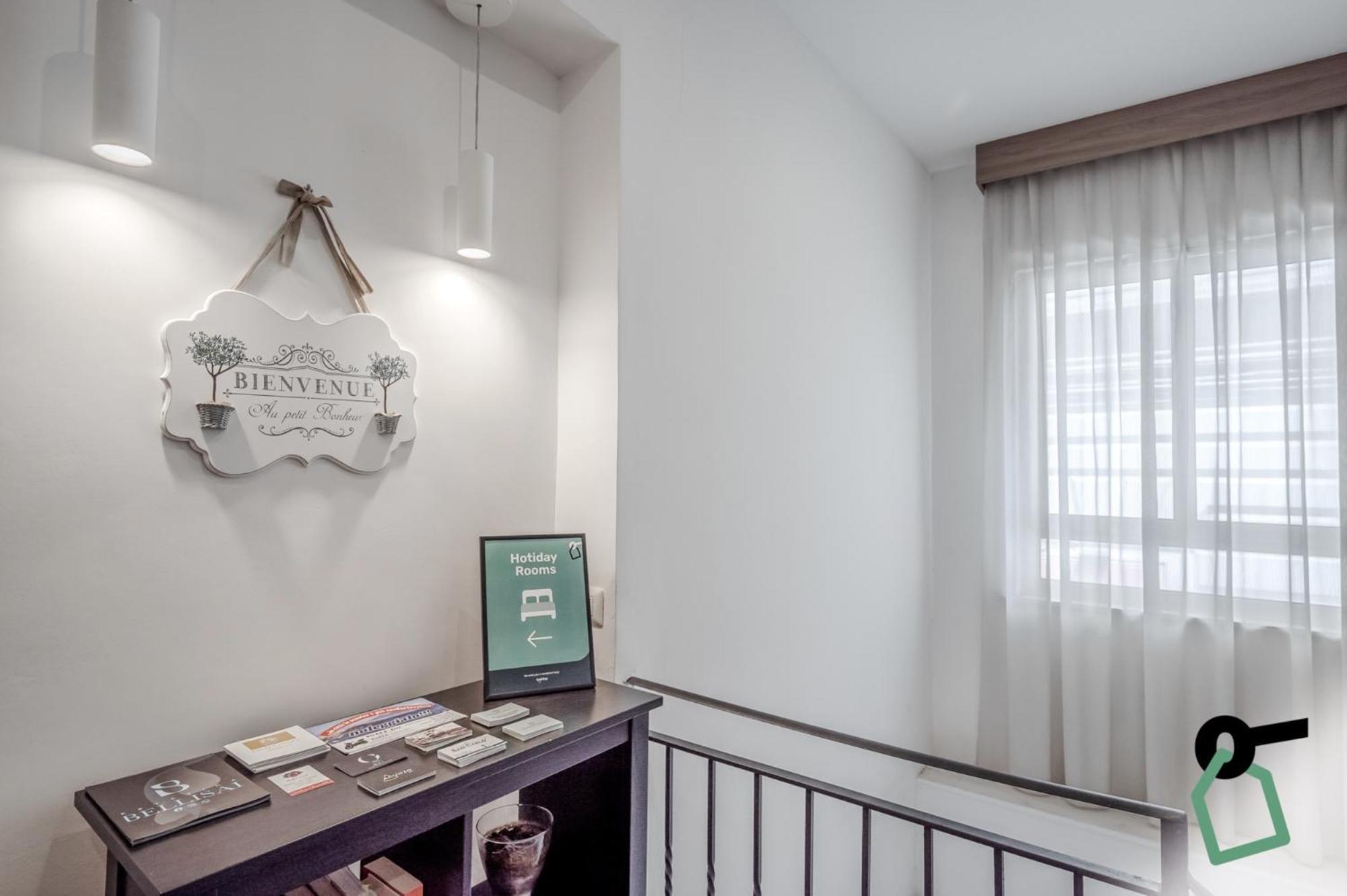 Hotiday Room Collection - Napoli Residenza Scarlatti Εξωτερικό φωτογραφία